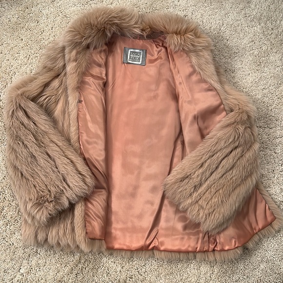 Genuine Blue Fox Fur By: SAGA - Picture 2 of 7